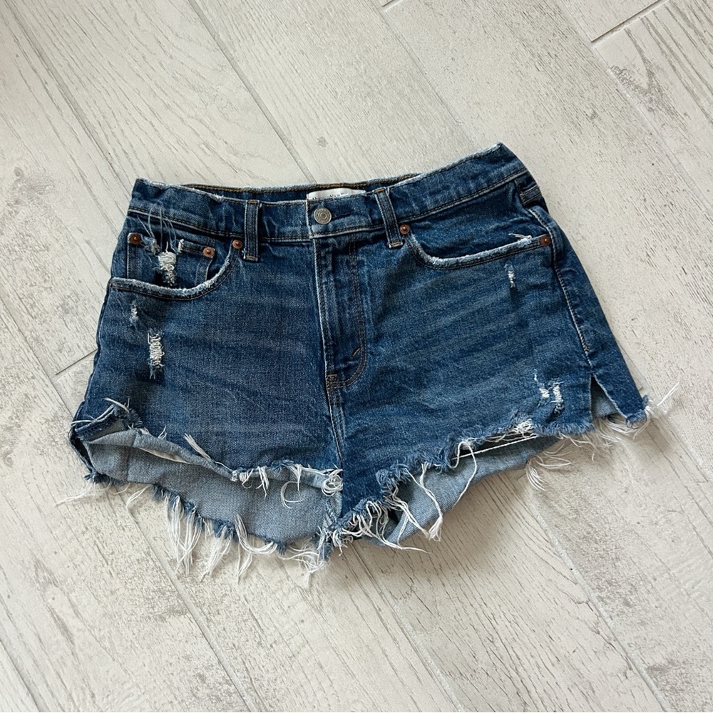 Abercrombie & Fitch Curve Love Mom Short Mid Rise Size 28/6 Denim Shorts